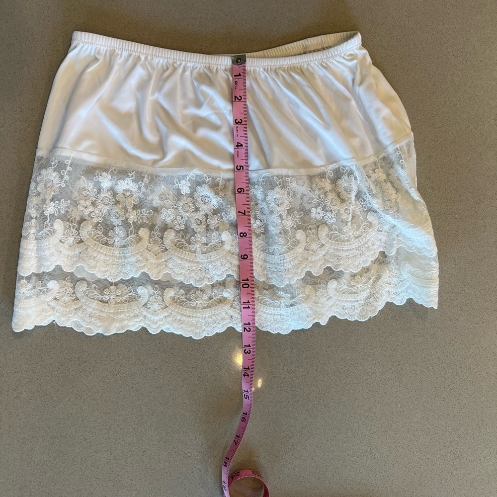 Women's White Lace Tunic Extender stretchy small - Picture 3 of 14